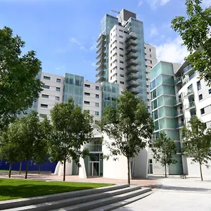 marlin-apartments-empire-square.brighton-hotels-england.com/