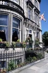 Travelodge Edinburgh Haymarket 3*,