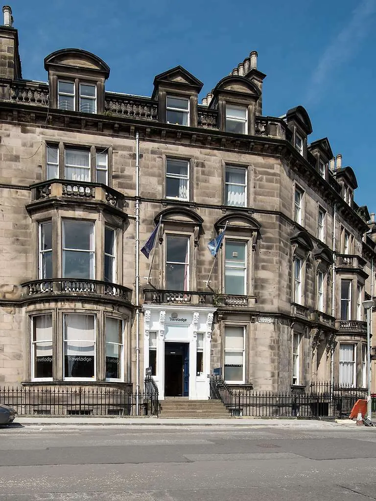 Travelodge Edinburgh Haymarket 3*,